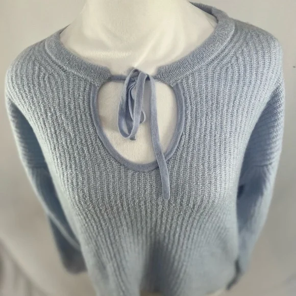 NEW / J.Crew Cashmere-blend bouclé tie-front beach sweater - Picture 7 of 7